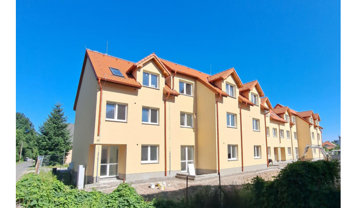 Novostavba obecných nájomných bytov - 16 BJ - pôdorysy / Új építésű bérlakások - 16 bérlakás - alaprajzok